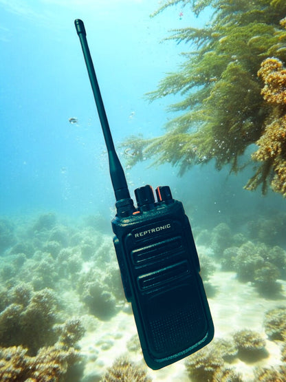 Reptronic P70 Two Way Radio: 5-10km Extra Long Range